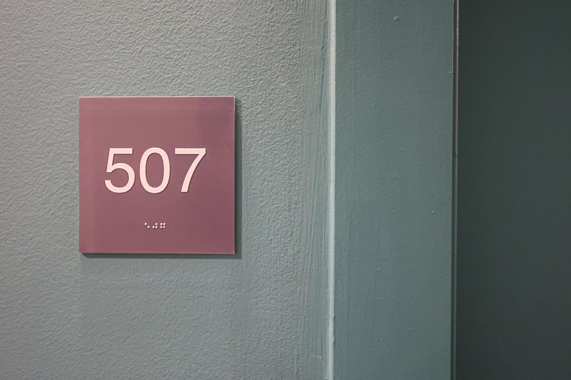 Studioaprtqueenbed-wifi-wd,parking,gym Philadelphia
