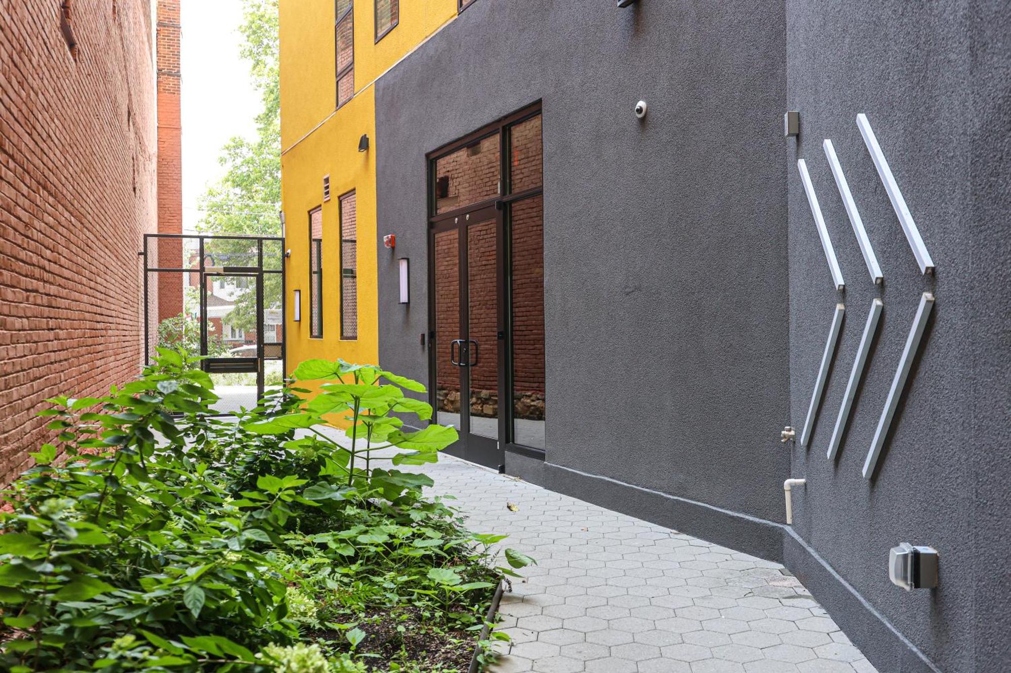 Studioaprtqueenbed-wifi-wd,parking,gym * Philadelphia