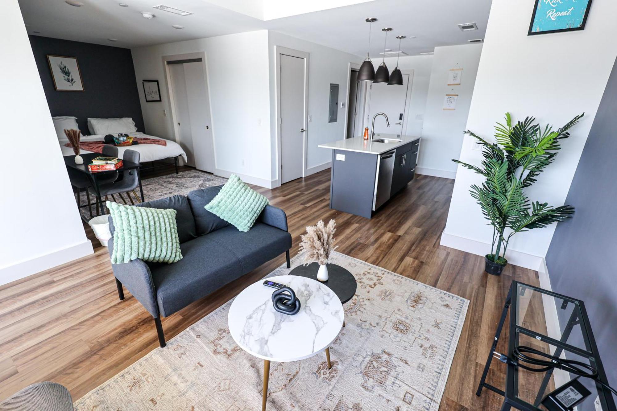 Studioaprtqueenbed-wifi-wd,parking,gym Philadelphia